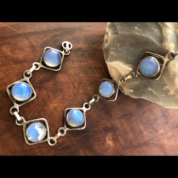 Silver w/ Periwinkle Glass Bead Bracelet or Anklet - Picture 1 of 3